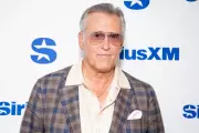 Bruce Campbell Reveals Cancer Diagnosis, Withdraws from Work for Treatment