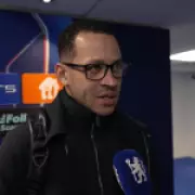 Chelsea Boss Liam Rosenior Defends Goalkeepers After PSG Champions League Defeat