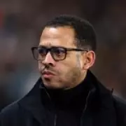 Chelsea Manager Liam Rosenior Criticized for 'Stupid' Referee Complaint After Newcastle Loss