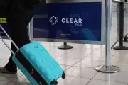 Clear App Surges Amid US Airport Chaos as Travelers Seek TSA Bypass