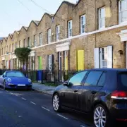 Couple's Parking Shock: Eight-Word Neighbour Note Sparks Debate