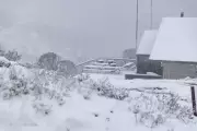Eastern Australia Hit by Wild Autumn Storms: Snow, Power Cuts, and Travel Chaos