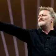 Elbow's Guy Garvey Reveals Robert Smith's Praise: 'Like Learning a New Language'