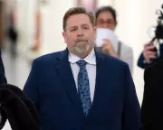 Epstein Associates Reveal Federal Investigators Never Questioned Them in House Depositions