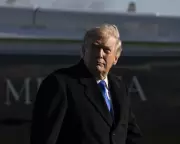 Habeck Warns: Trump's Megalomania Mirrors Putin's Threat to Europe