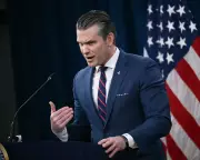Hegseth Criticizes Media War Coverage as Trump Escalates Iran Rhetoric