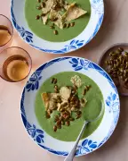 Helen Graves' Spring Onion Soup and Chicken Wings Recipes