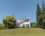 House Swapping: The Travel Editor's Guide to Free Global Stays