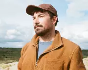 Huw Marc Bennett's Heol Las: A Cosmic Welsh Folk Fusion