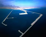 Iran Conflict Triggers Global Gas Price Surge, Threatening Australian Energy Bills