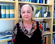 Iranian Author Shahrnush Parsipur on Her Banned Feminist Novella and Women's Resistance