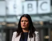 Lisa Nandy Pledges Permanent BBC Charter to Shield from Political Attacks