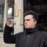 London Cafe Sells Six Blueberries for £1.50, Sparking Outrage Over £75/kg Price