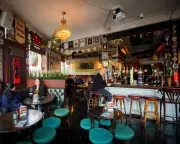 London Pubs Ban Children Over Safety and Behavior Concerns