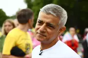 Mayor Sadiq Khan Invites AI Giant Anthropic to Relocate to London Amid US Tensions