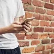 Met Police Chief Demands Phone Giants Turn Stolen Devices into 'Unusable Bricks'