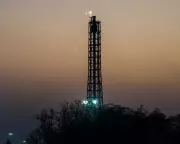 Oil Crisis Sparks Stagflation Fears as Brent Crude Surges Past $100 Mark