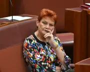 Pauline Hanson Faces Senate Censure Over Divisive Muslim Comments