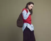 Primary Colors Return to Fashion: Styling Bold Hues Beyond the Catwalk