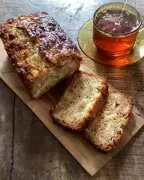 Rachel Roddy's Apple, Honey and Poppy Seed Cake Recipe