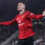 Rio Ferdinand Predicts Benjamin Sesko's Best Is Yet to Come at Manchester United