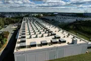 Sanders and AOC Propose Bill to Halt AI Datacenter Construction Amid Energy Crisis