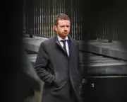 Stolen Phone of Starmer's Chief of Staff Sparks Political Scandal Questions