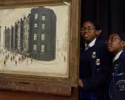 Tate Loans LS Lowry Masterpiece to School for Unique Educational Experience