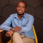 The Waiter Who Saved My Worst Date Night After Being Ghosted