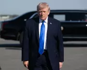 Trump's Vague Iran Talks Aim to Stabilize Oil Markets Amid Tensions