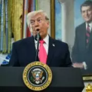 Trump's 'Very Big Present' from Iran Sparks Wild Speculation Amid War Talks