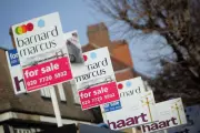 UK House Prices Rise in March But Iran War Clouds Property Outlook