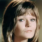 Valerie Perrine, Oscar-Nominated Superman and Lenny Star, Dies at 82