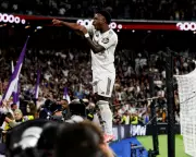 Vinícius Júnior's Brace Secures Dramatic 3-2 Real Madrid Derby Win Over Atlético