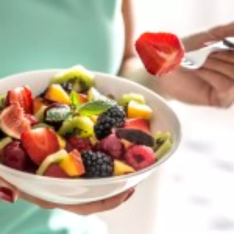 5 Signs You're Eating Too Much Fruit, According to a Dietitian