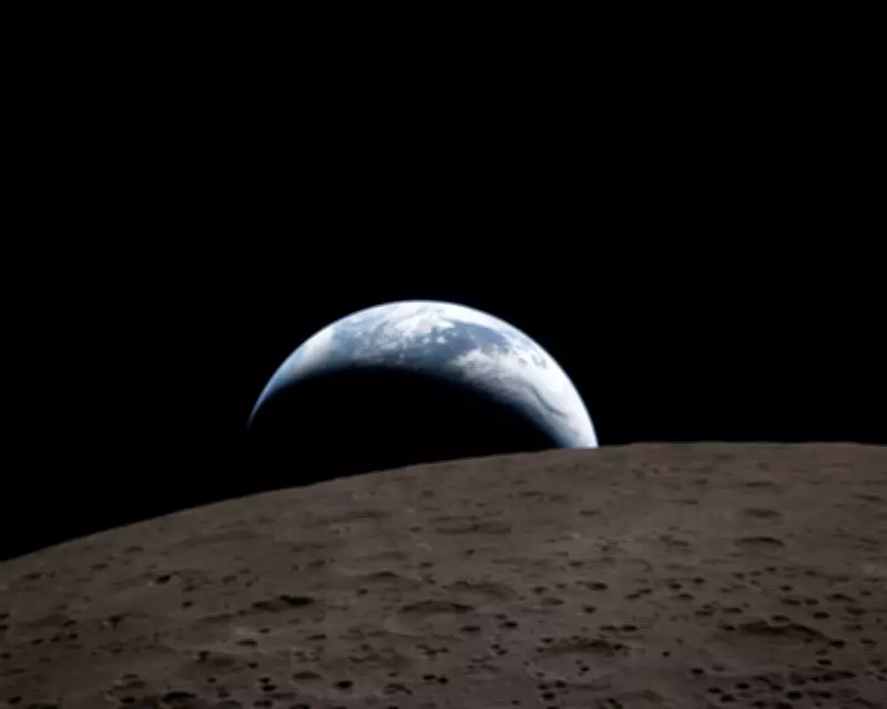 Artemis II Crew Captures Earthset, Amanda Knox Documentary, and Pop Mart's Decline