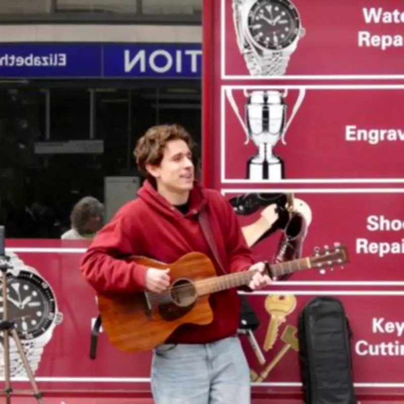 Australian Busker Maps London's Underground Generosity: Outer Boroughs Outshine Central Zones
