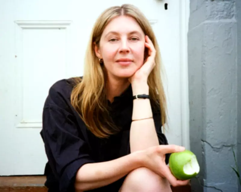 Carla dal Forno's Confession: A Captivating Post-Punk Exploration of Obsession