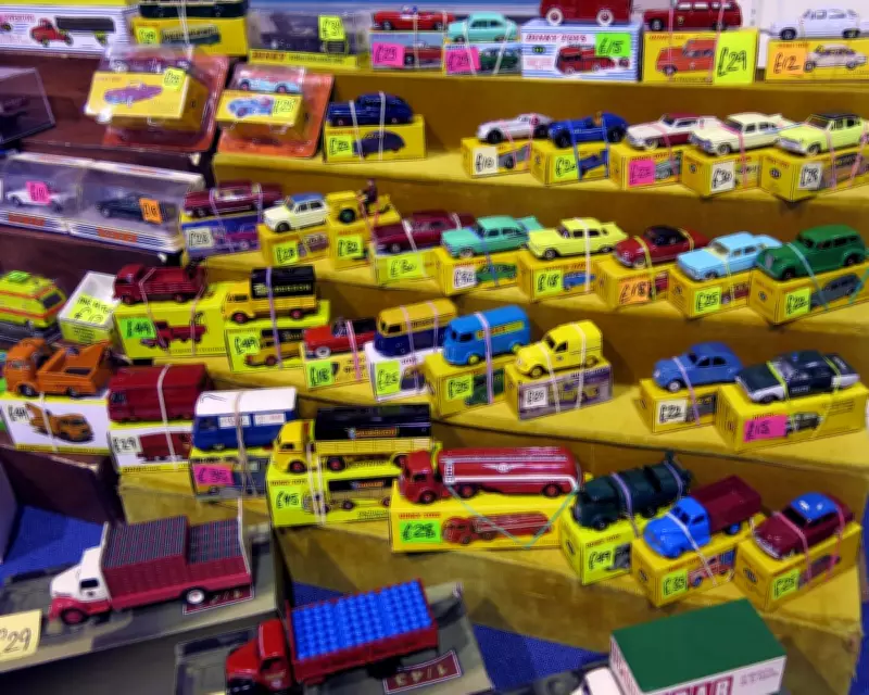 Collectibles Fraud Alert: How to Spot Fake Antiques and Toys