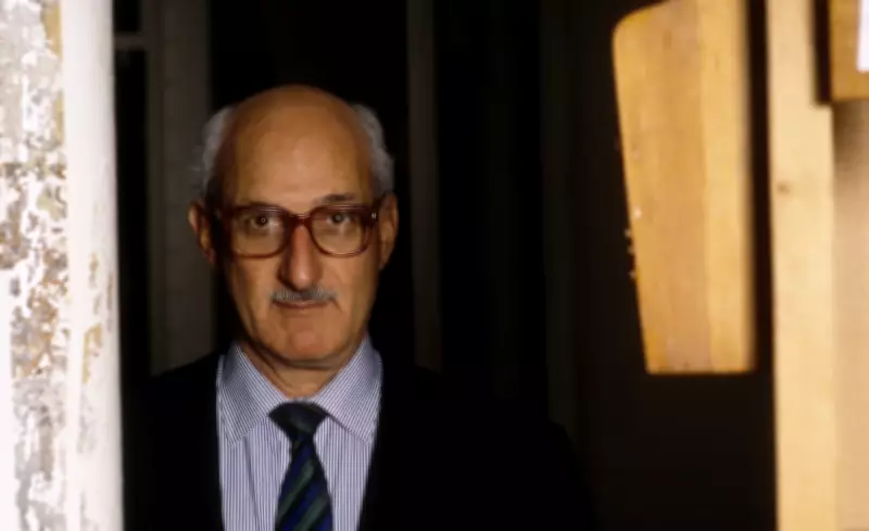 David Malouf: A World Great Writer Expresses Gratitude to Christos Tsiolkas