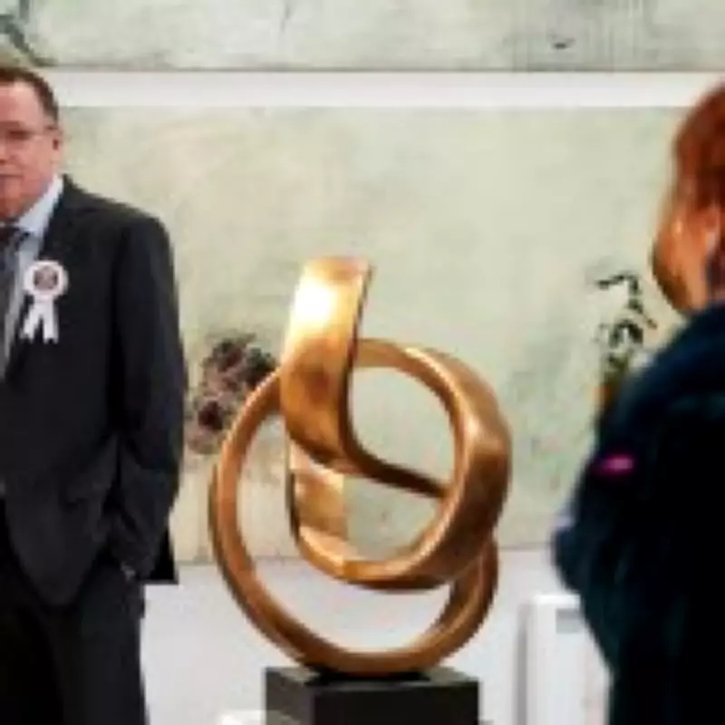EastEnders' Ian Beale and Elaine Peacock End Feud, Could Form Powerful Alliance