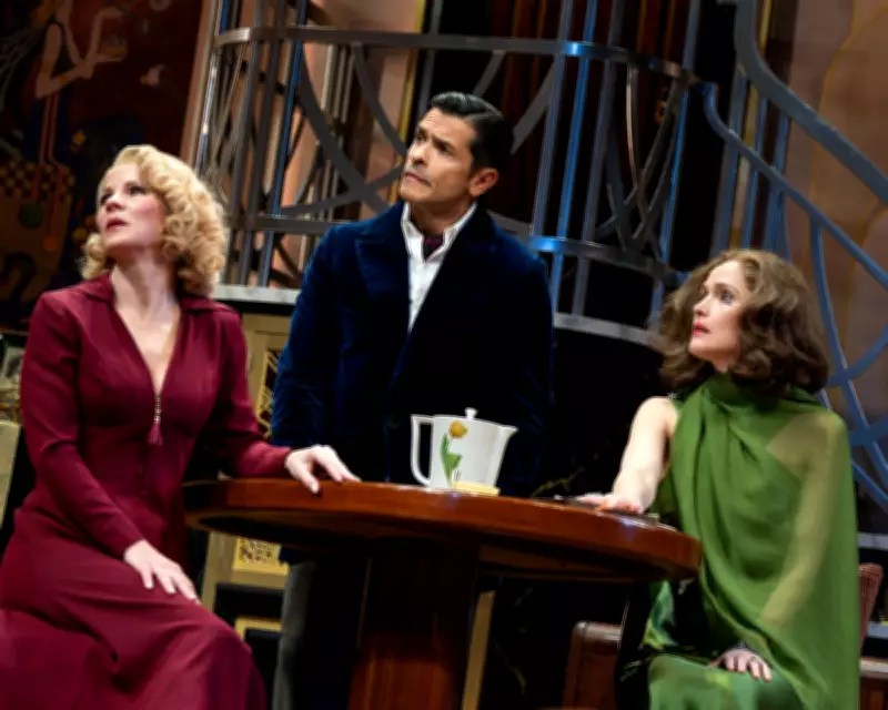 Fallen Angels Revival Sparkles with Rose Byrne and Kelli O'Hara's Comic Brilliance