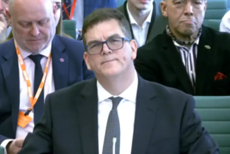 Former Top Diplomat Criticizes Downing Street's 'Dismissive' Mandelson Vetting