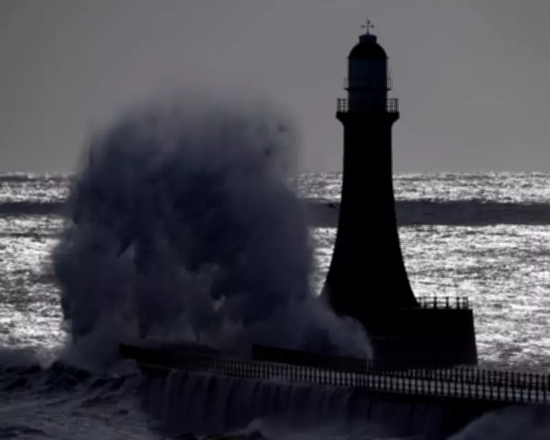 Gale-Force Winds to Batter Northern UK During Easter Weekend, Met Office Warns