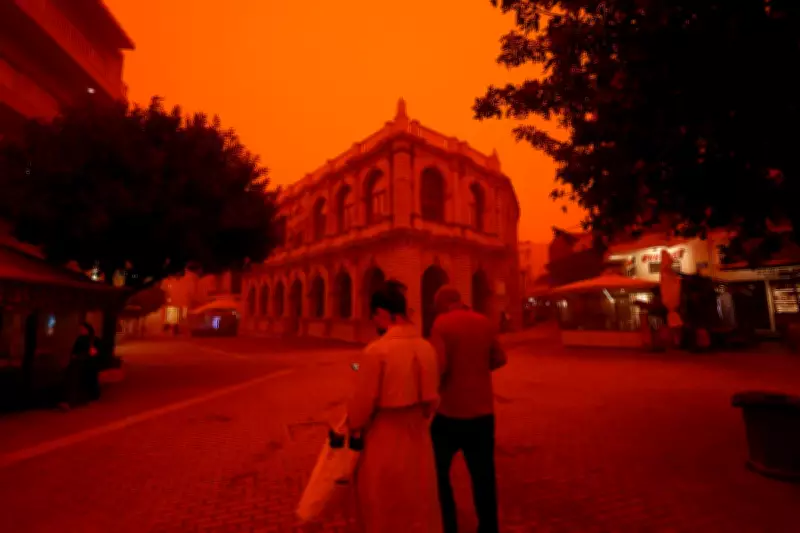 Global Crisis and Hope: A Week in 20 Powerful Photographs