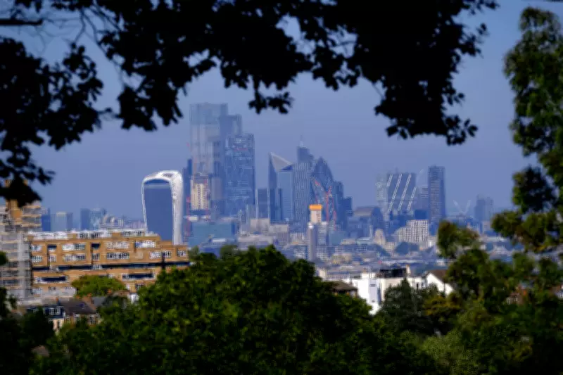 Hiring Freezes Loom as UK Business Confidence Stays Near Record Low