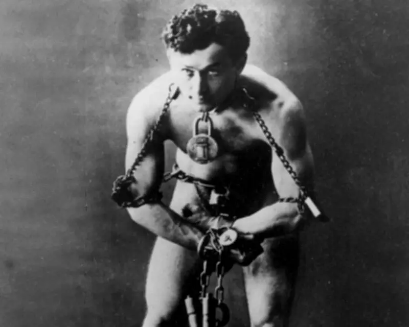 Houdini vs. Conan Doyle: David Haig's New Play Explores Magic and Faith