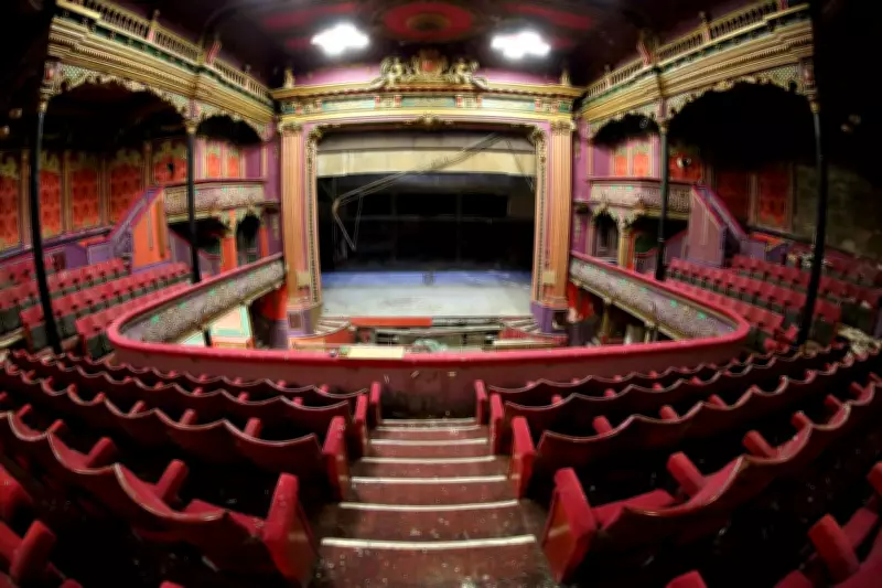 Hulme Hippodrome: From Stars to Pigeons and Decay