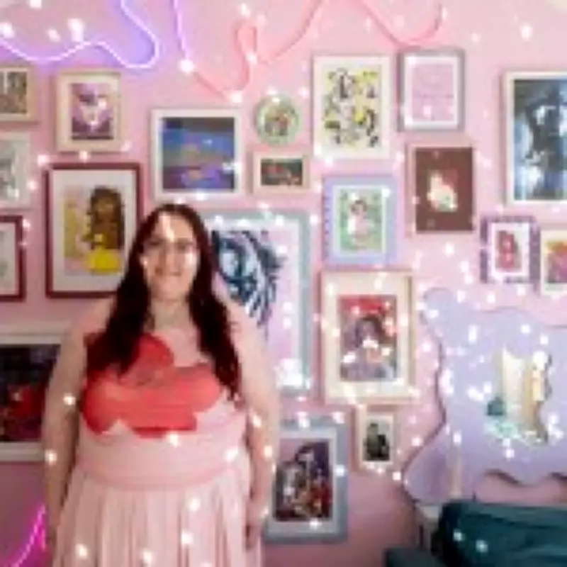 Inside a £645pcm Disco-Themed Leicester Flat: A Photographer's Pastel Palace