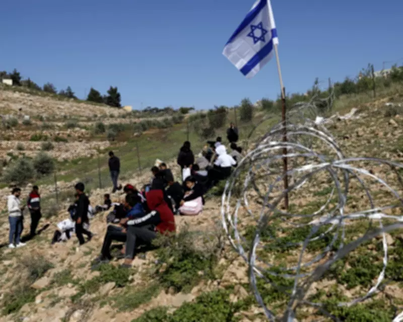 Israeli Forces Fire Teargas at Palestinian Schoolchildren in West Bank Sit-In